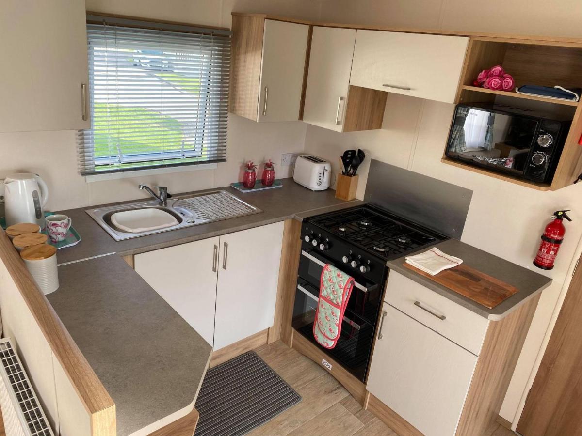 The Burrows Holiday Caravan, Seal Bay Selsey Buitenkant foto