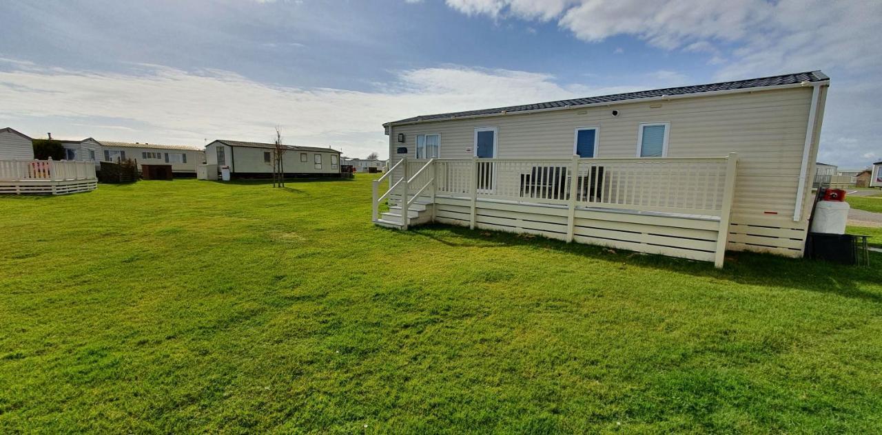 The Burrows Holiday Caravan, Seal Bay Selsey Buitenkant foto